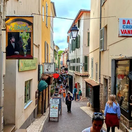 Appartement Cocooning # Lumineux # Vieille Antibes