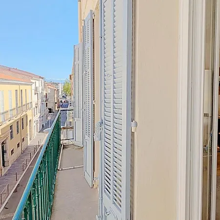 Cocooning # Lumineux # Vieille Appartement